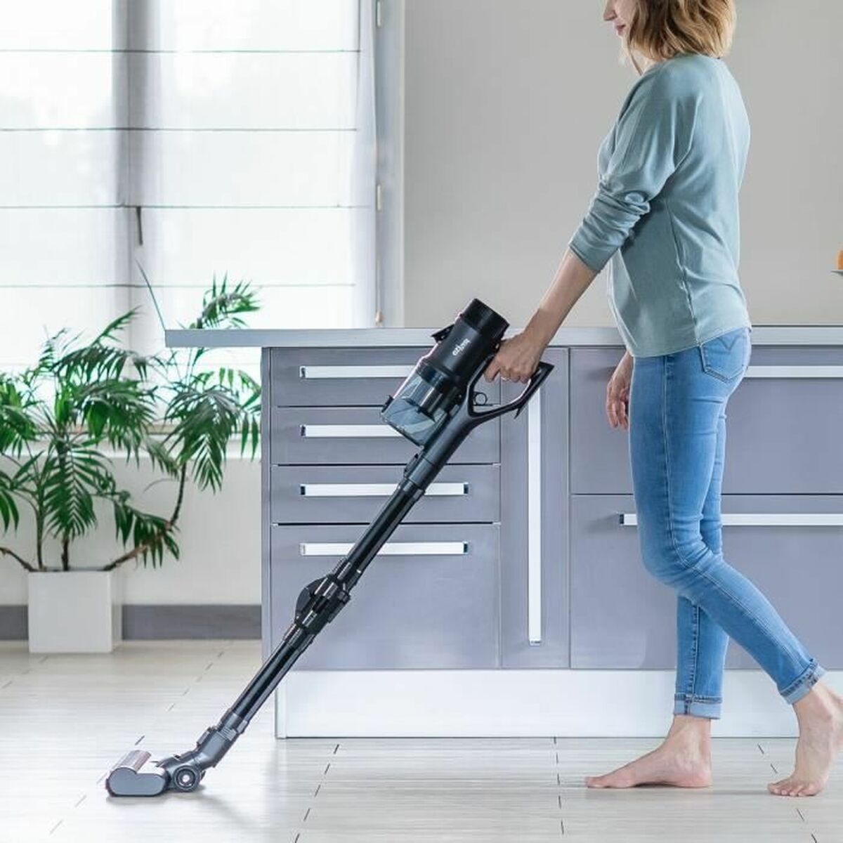 Cordless Vacuum Cleaner EZIclean 800 ml 250 W - CA International   #