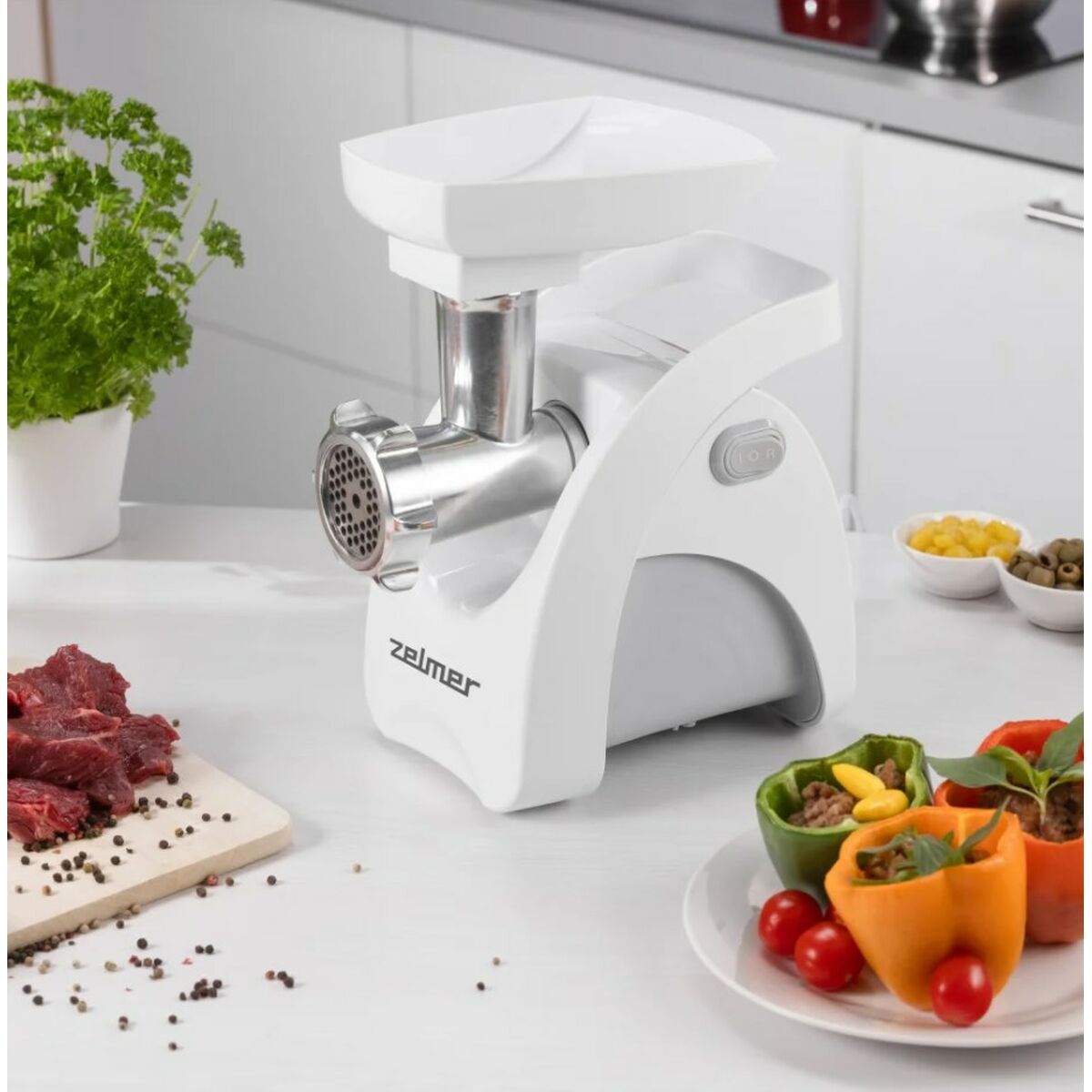 Mincer Zelmer ZMM9801B White 2200 W - CA International   #