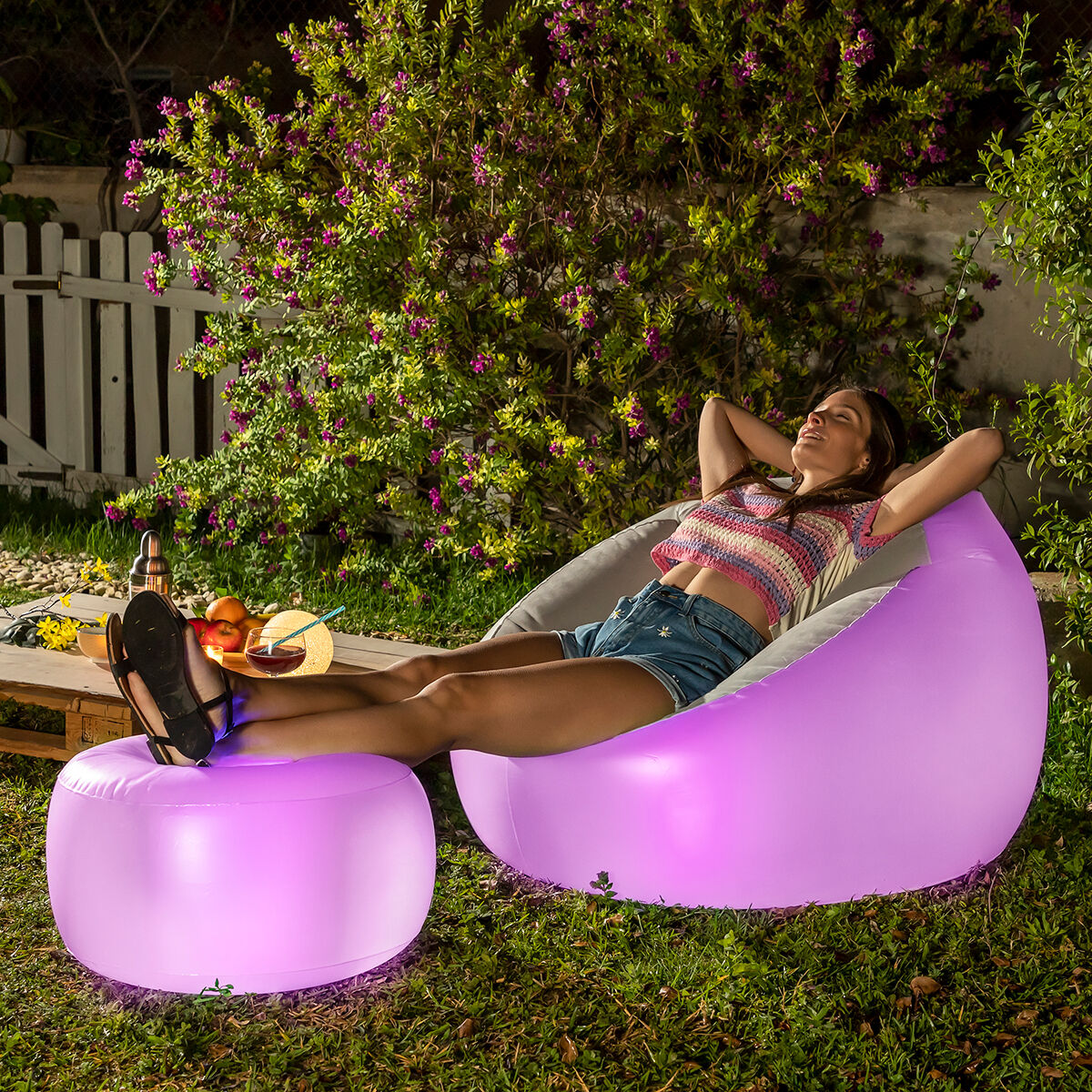 Aufblasbarer Sessel mit buntem LED-Licht und Fernbedienung Chight InnovaGoods - CA International 
