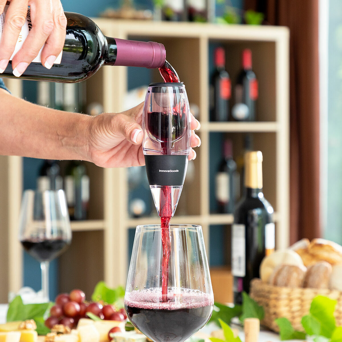 Wine Aerator with Filter, Stand and Carry Pouch Wineir InnovaGoods-CA International