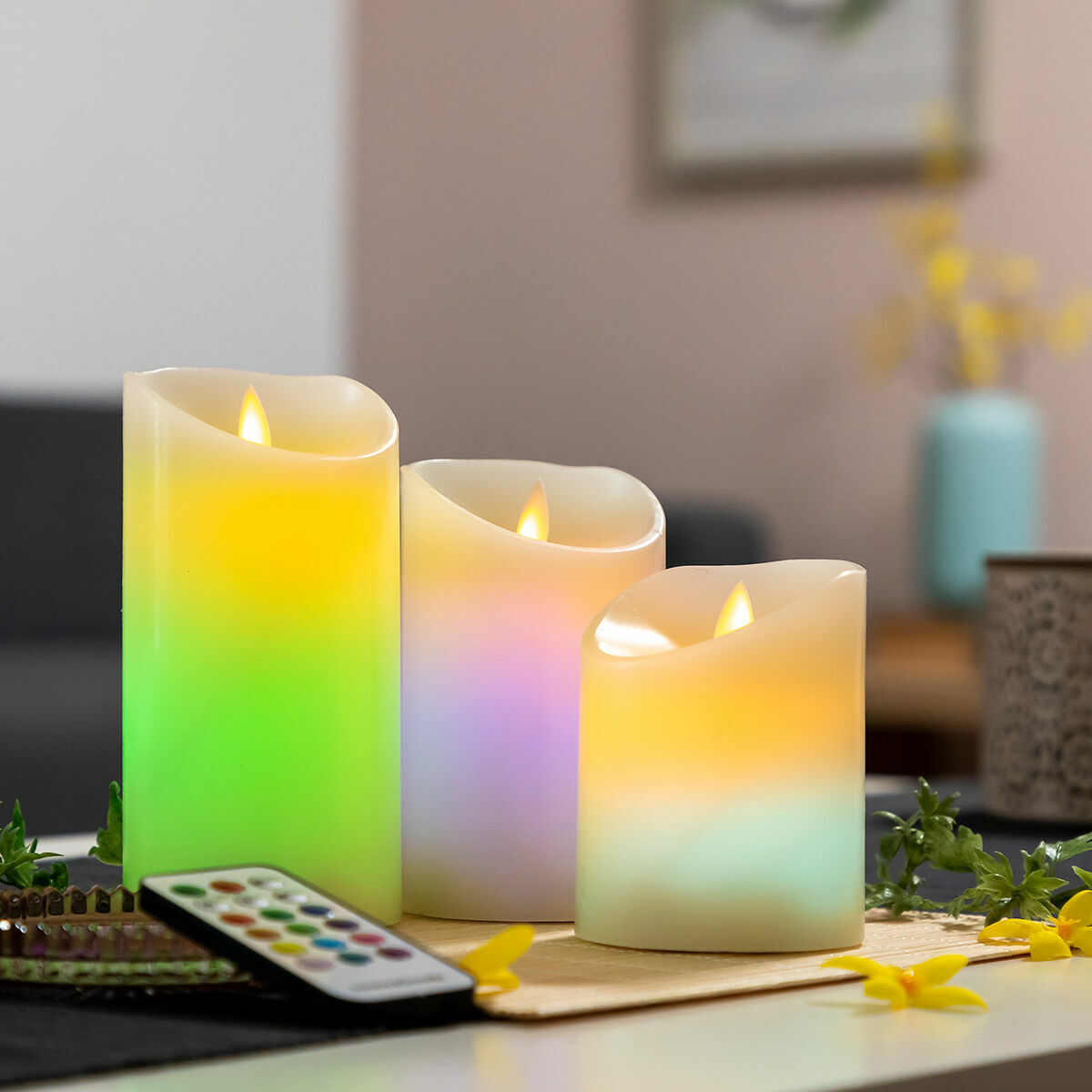 Mehrfarbige LED-Kerzen Flammeneffekt mit Fernbedienung Lendles InnovaGoods 3 Stück - CA International 