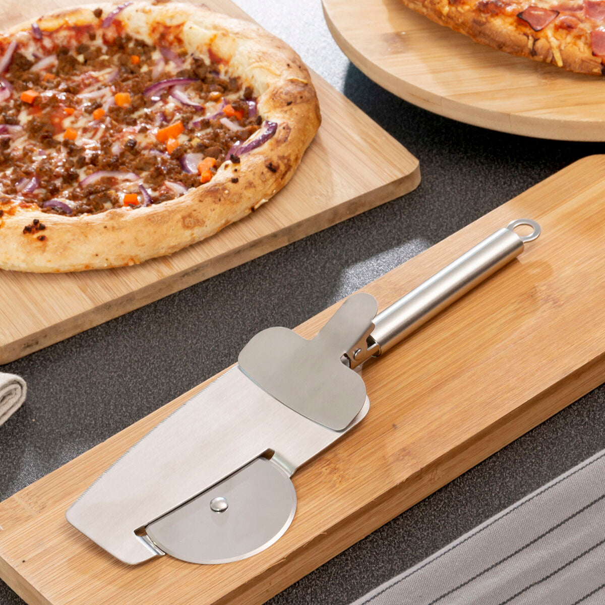 Pizza Cutter 4-in-1 Nice Slice InnovaGoods - CA International   #