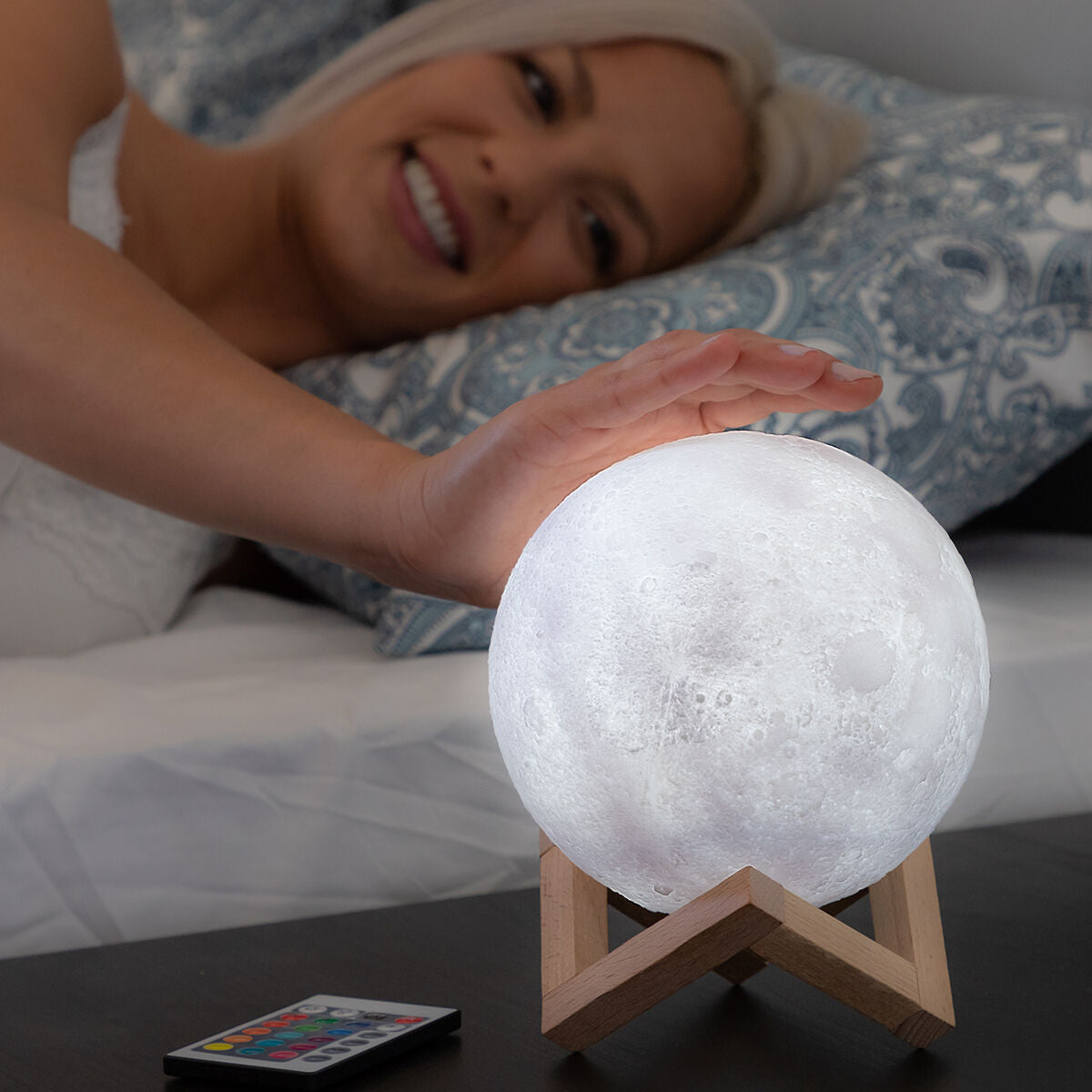 Rechargeable LED Moon Lamp Moondy InnovaGoods-CA International