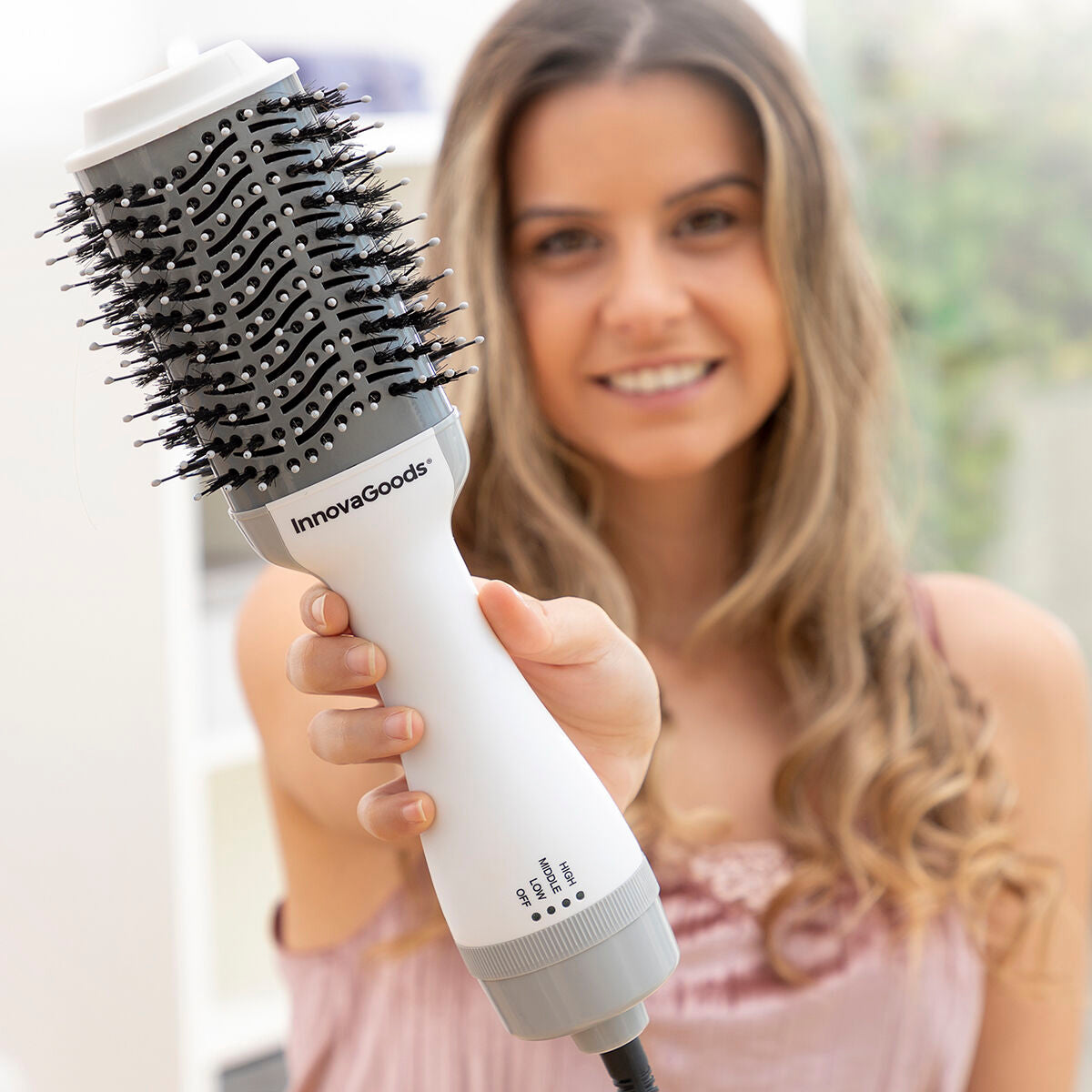 Ionic Dryer and Volumising Brush Volumio InnovaGoods White Grey 1000 W - CA International   #