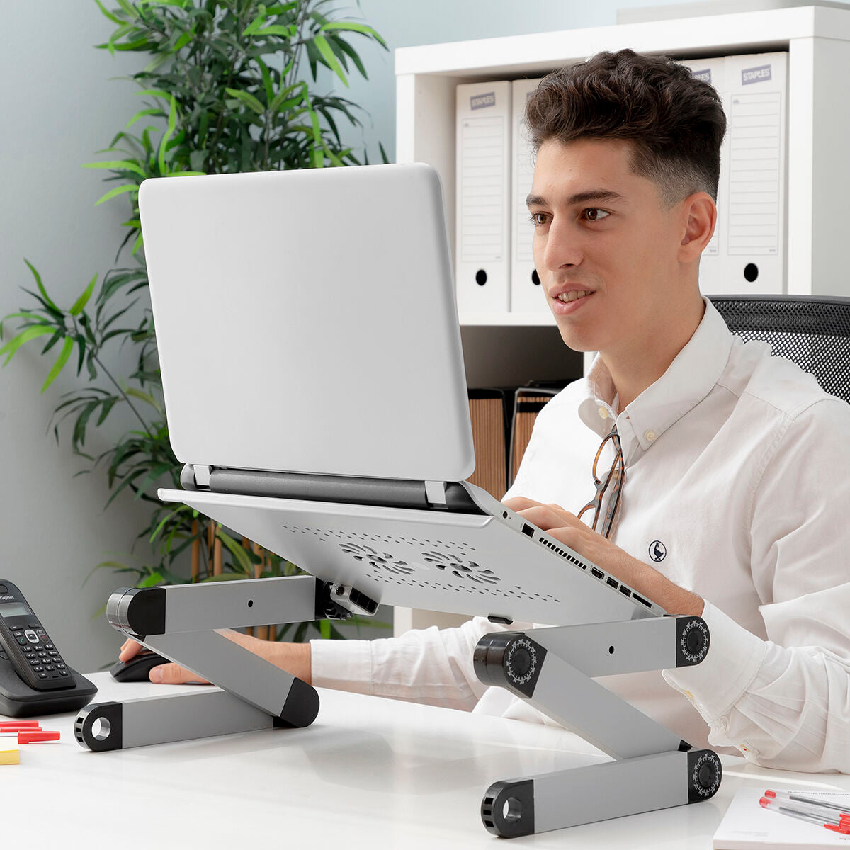 Adjustable Multi-position Laptop Table Omnible InnovaGoods-CA International