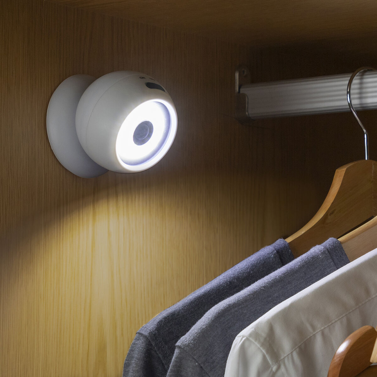 LED-Lampe mit Bewegungssensor Maglum InnovaGoods - CA International 