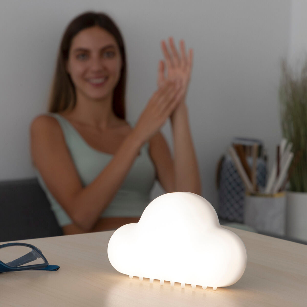 Tragbare intelligente LED-Lampe Clominy InnovaGoods - CA International 