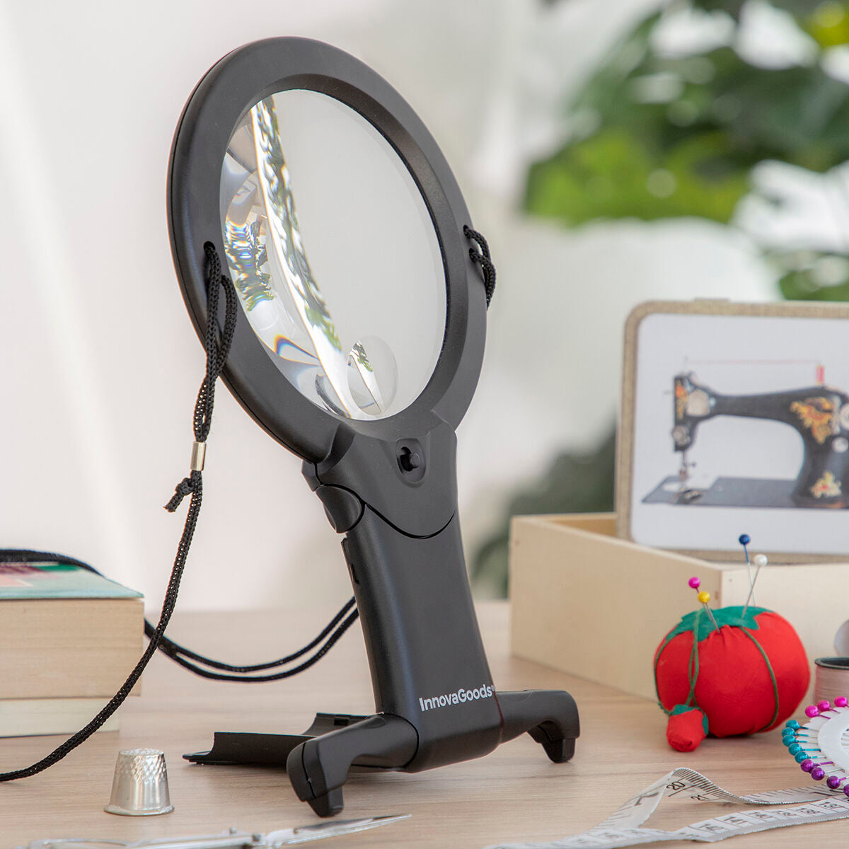 Hands-Free Magnifying Glass with LED light Zooled InnovaGoods-CA International