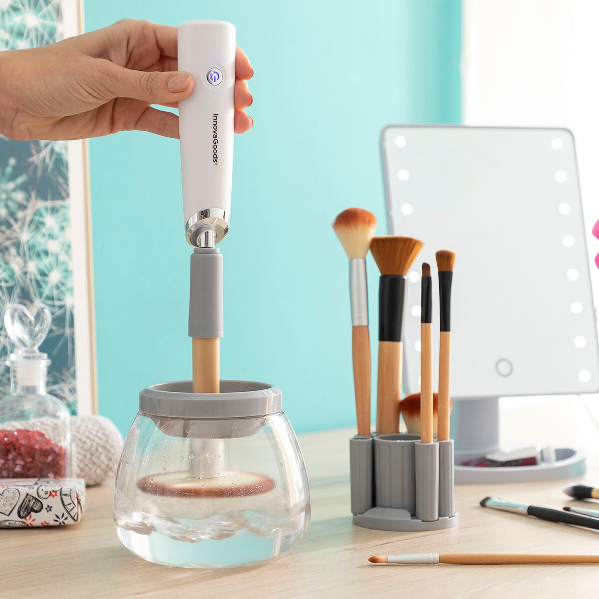 Automatic Make-up Brush Cleaner and Dryer Maklin InnovaGoods - CA International   #