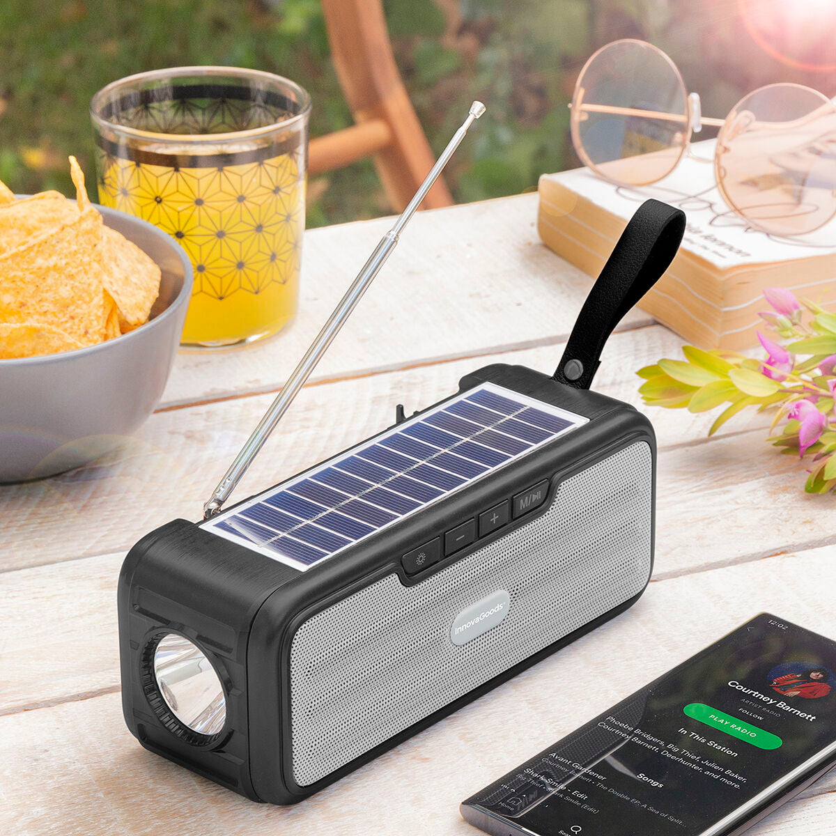 Kabelloser Lautsprecher mit Solarzellen und LED-Taschenlampe Sunker InnovaGoods - CA International 