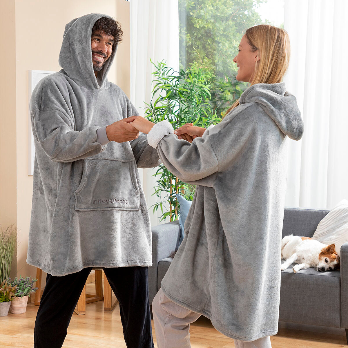 Oversized Sweatshirt Blanket with Fleece Lining Swug InnovaGoods - CA International   #