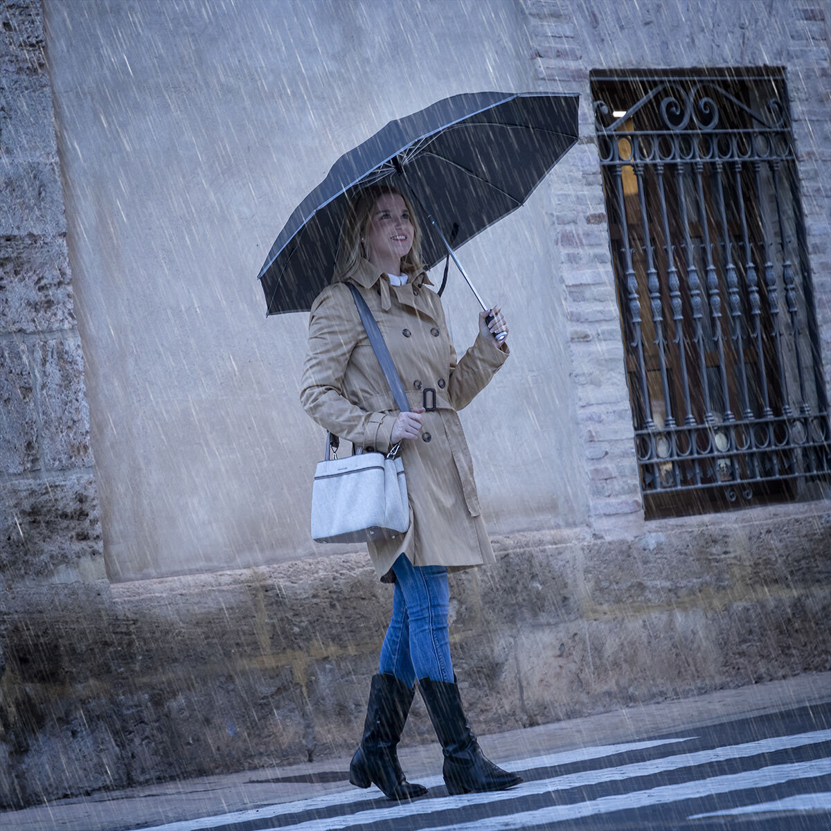 Folding Inverted Umbrella with LED Folbrella InnovaGoods - CA International   #